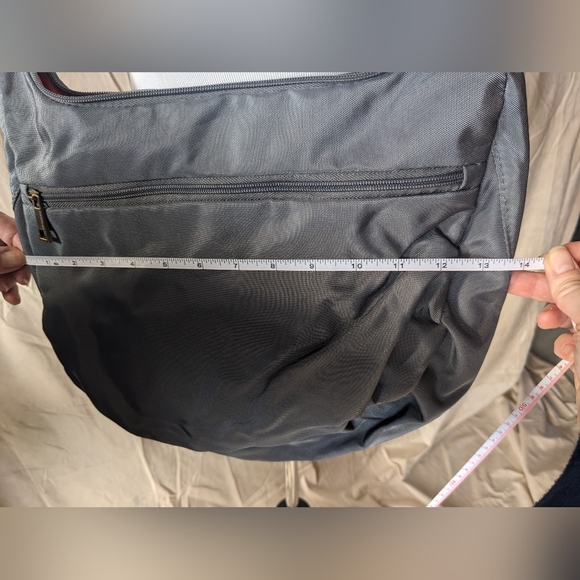 Travelon Anti-Theft Crossbody Bucket Bag - Picture 5 of 12